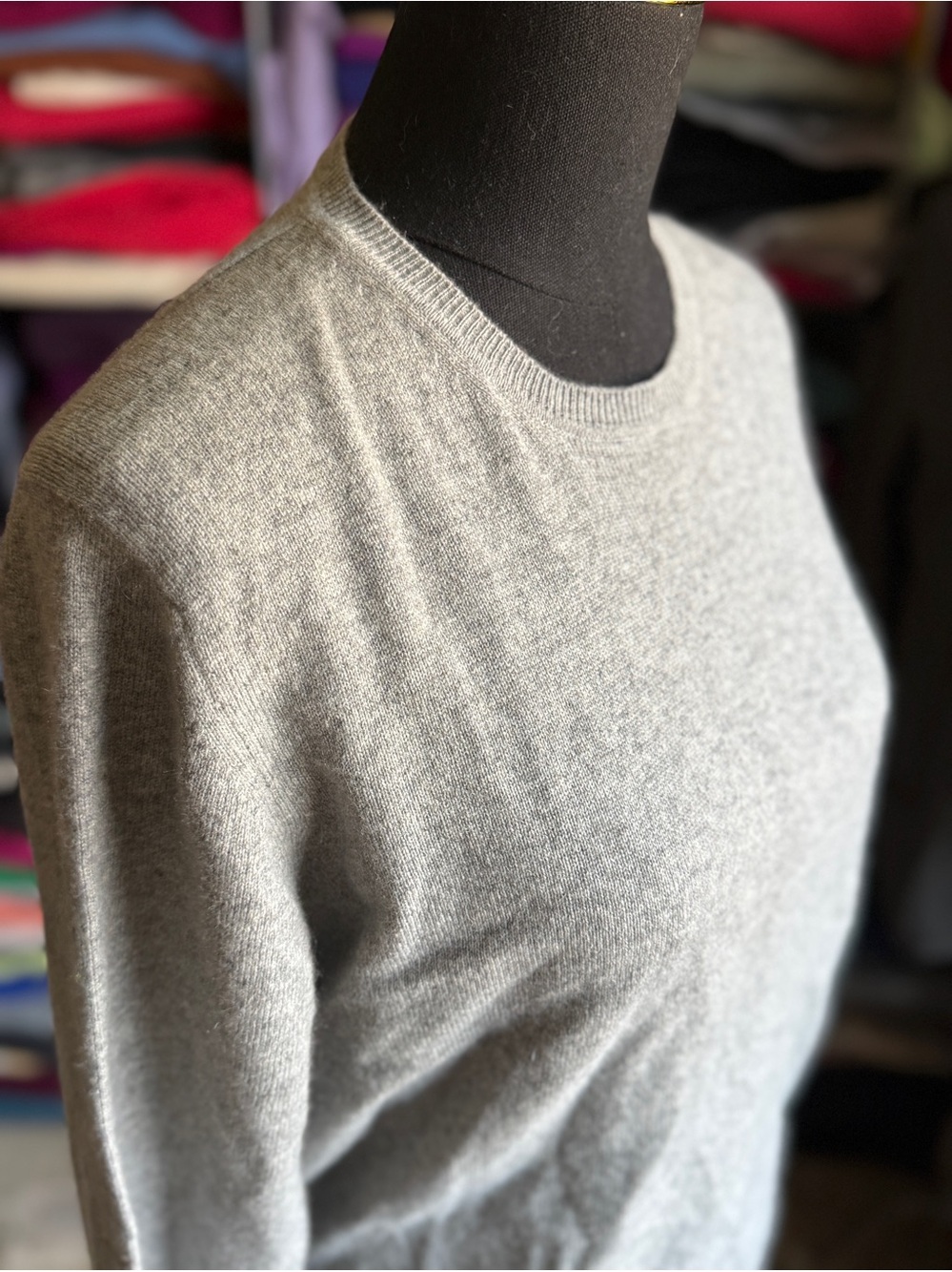 Crewneck Cashmere Sweater in Light Gray
